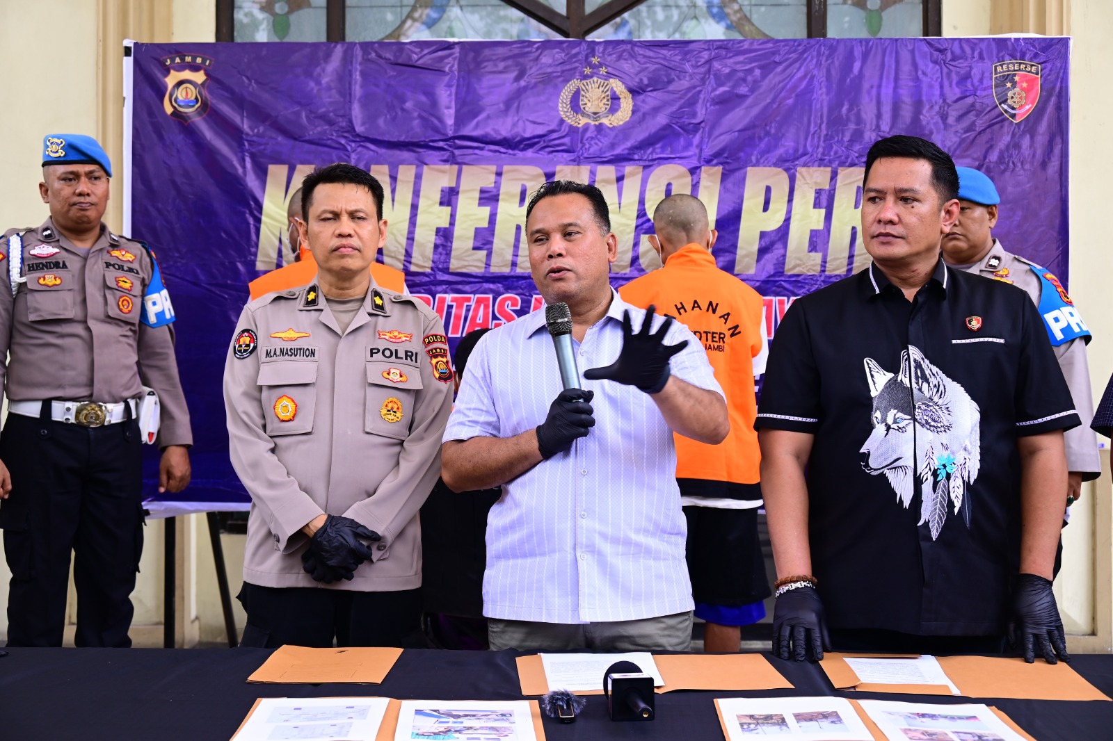 Ilegal Driling di kawasan Bajubang ,direktur reserse kriminal khusus  Polda Jambi mengamankan tiga  tersangka dikawasan bajubang .