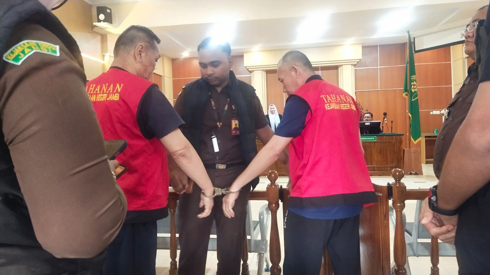 Lebih Ringan Dari Tuntutan, Mafi Abidin Divonis 7 Tahun Denda Rp 1 Milliar